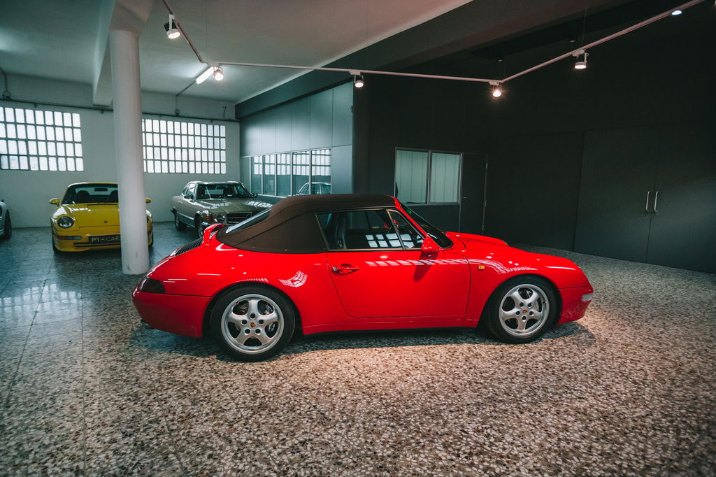 Porsche 911 Carrera 4