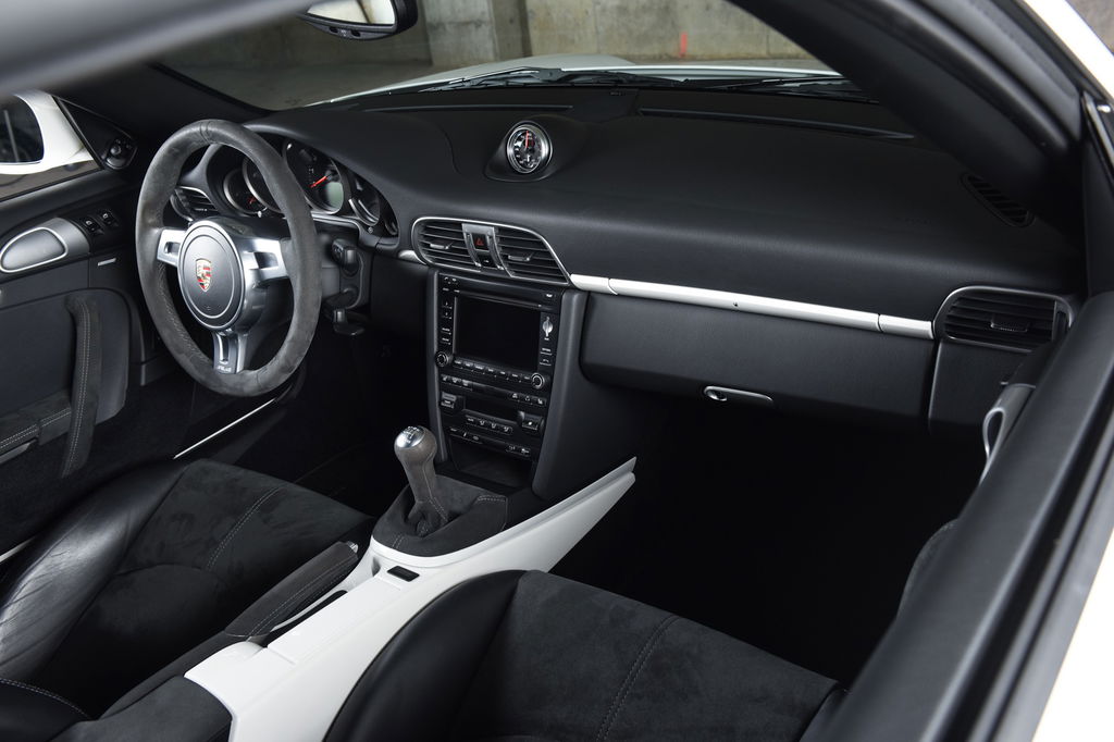 Porsche 997.2 Carrera GTS