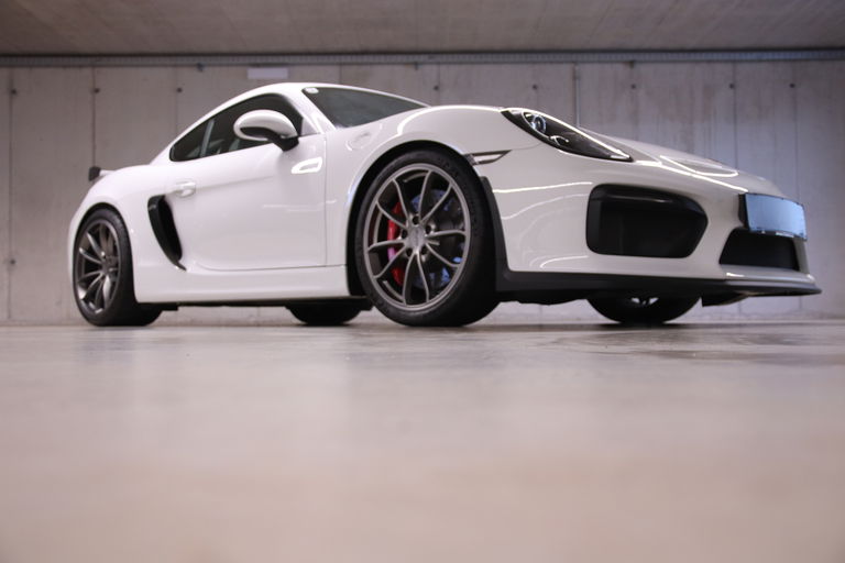 Porsche 981 Cayman GT4