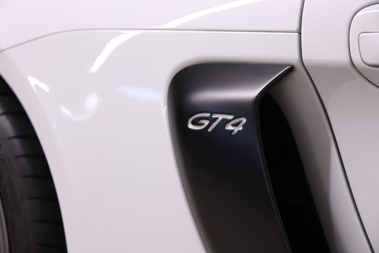 Porsche 981 Cayman GT4