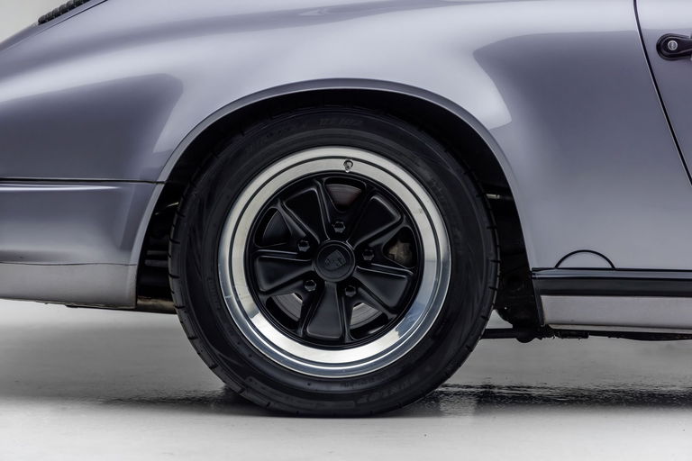 Porsche 911 Carrera 3.2 (KAT)