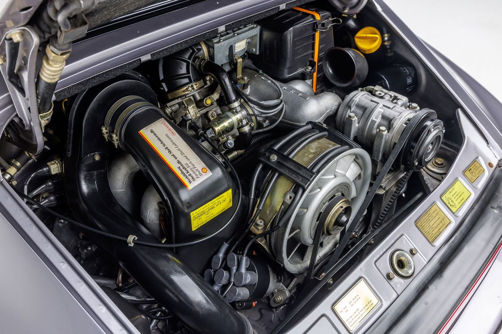 Porsche 911 Carrera 3.2 (KAT)