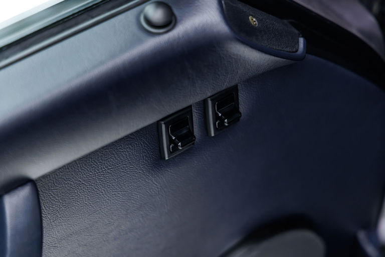 Porsche 911 Carrera 3.2 (KAT)