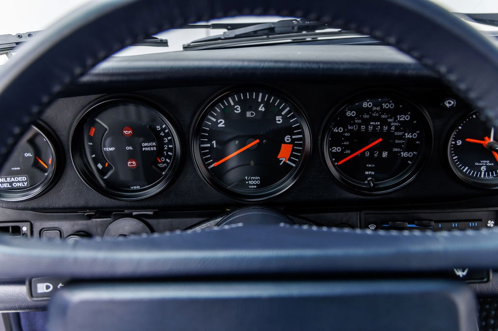 Porsche 911 Carrera 3.2 (KAT)