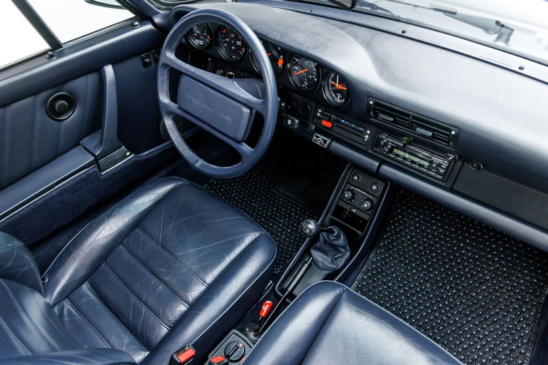 Porsche 911 Carrera 3.2 (KAT)