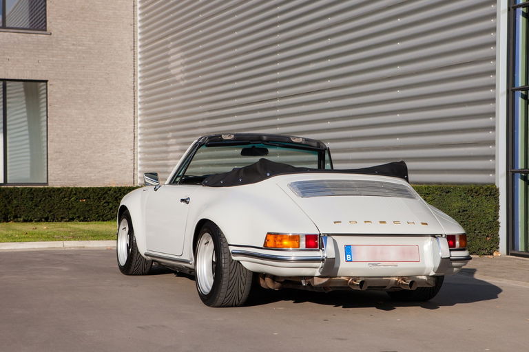Porsche 911 Backdate