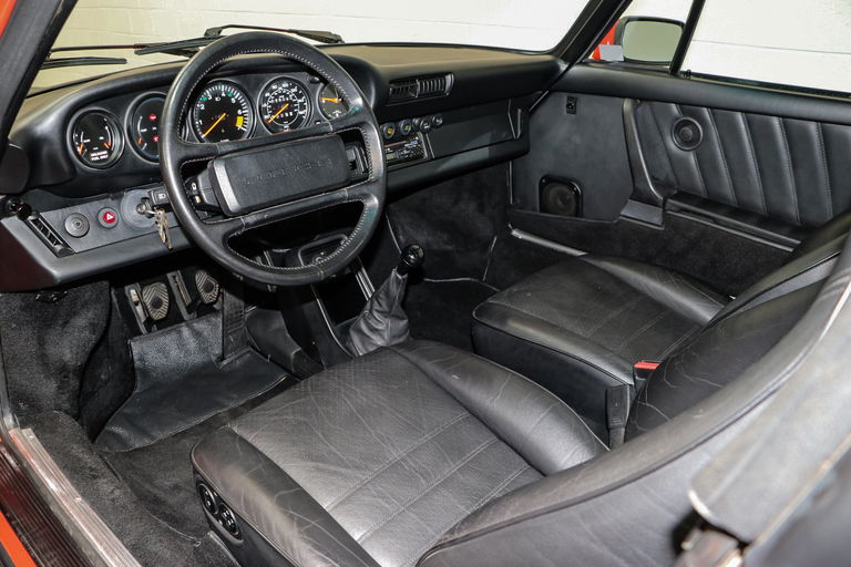 Porsche 911 Carrera 3.2