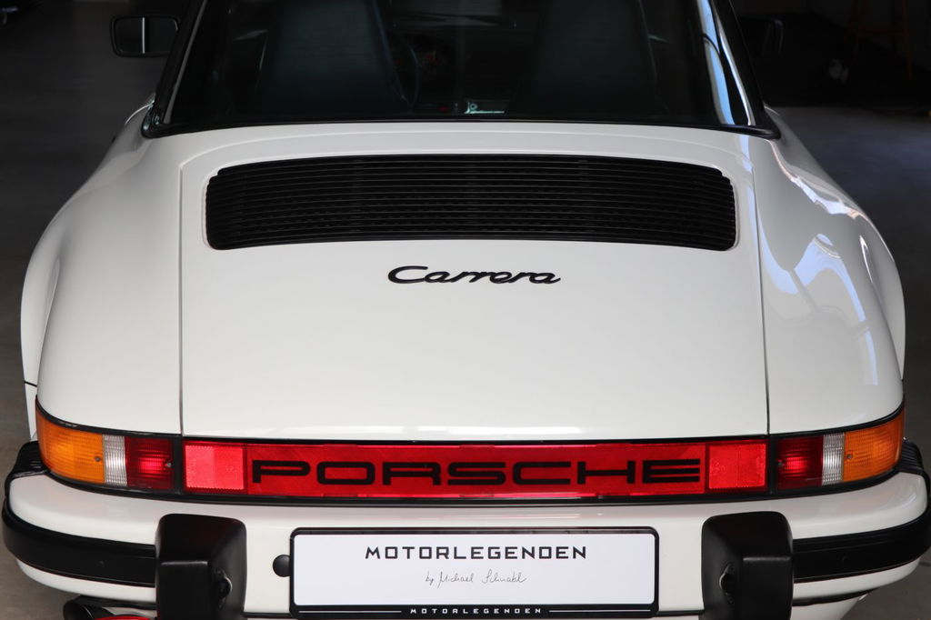 Porsche 911 Carrera 3.2