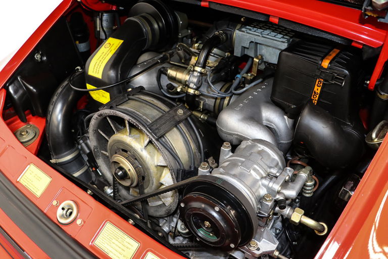 Porsche 911 Carrera 3.2