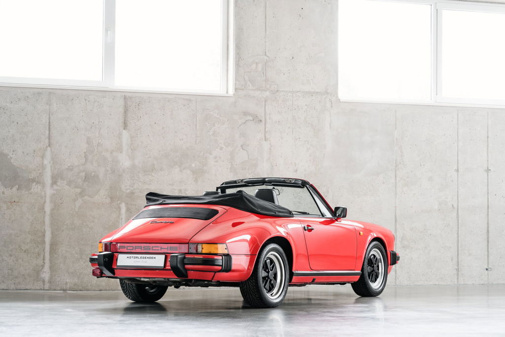 Porsche 911 Carrera 3.2