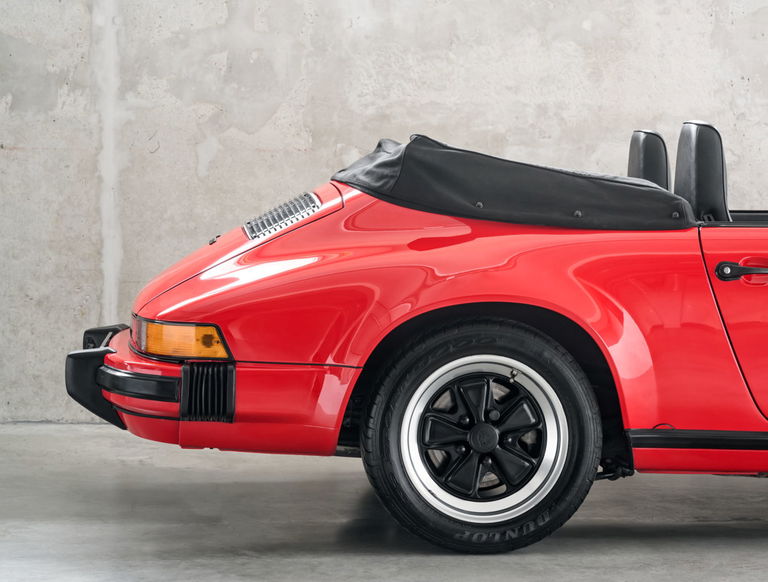 Porsche 911 Carrera 3.2