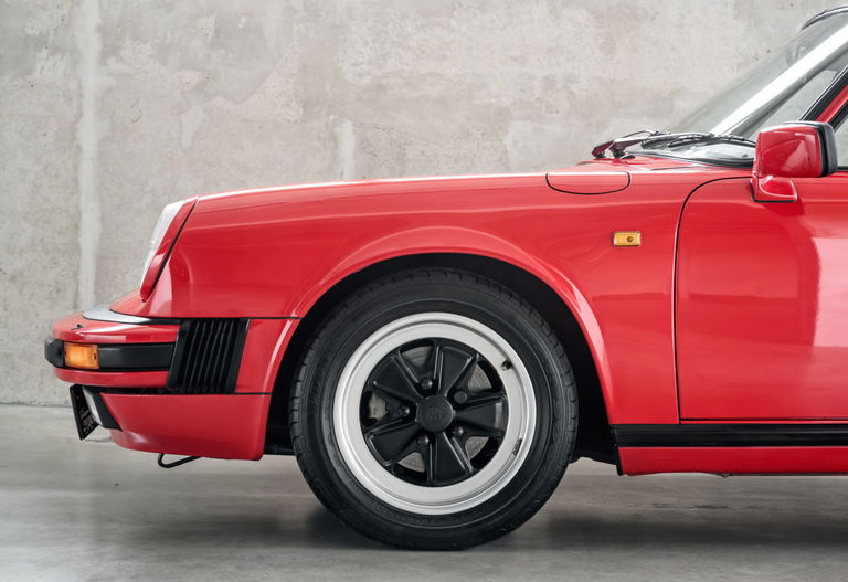 Porsche 911 Carrera 3.2