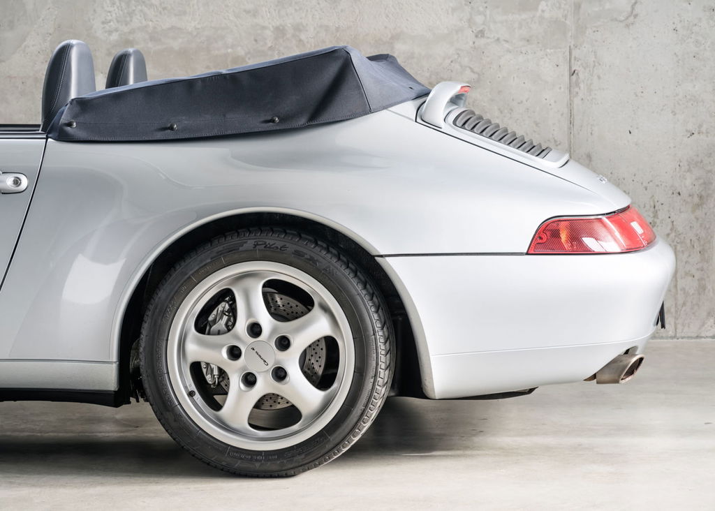 Porsche 993 Carrera 4