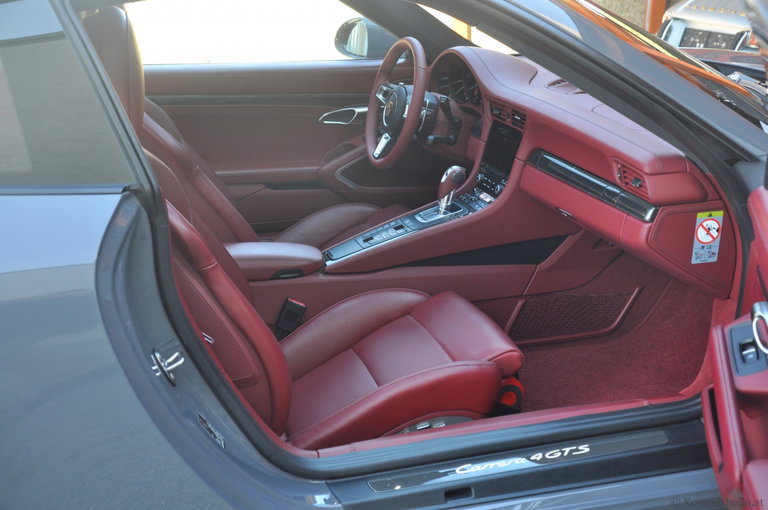 Porsche 991.2 Carrera 4 GTS