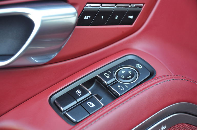 Porsche 991.2 Carrera 4 GTS