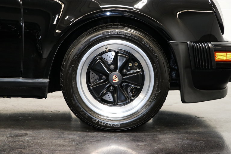 Porsche 911 Carrera 3.2 WTL