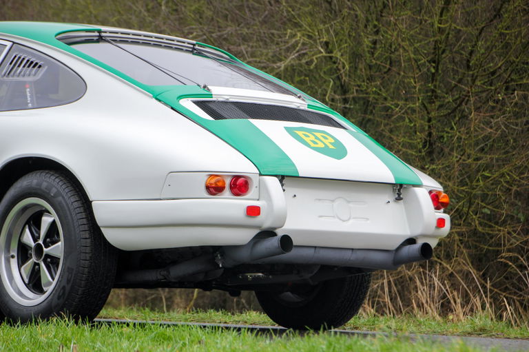 Porsche 911 Backdate