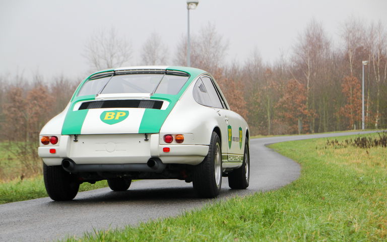 Porsche 911 Backdate
