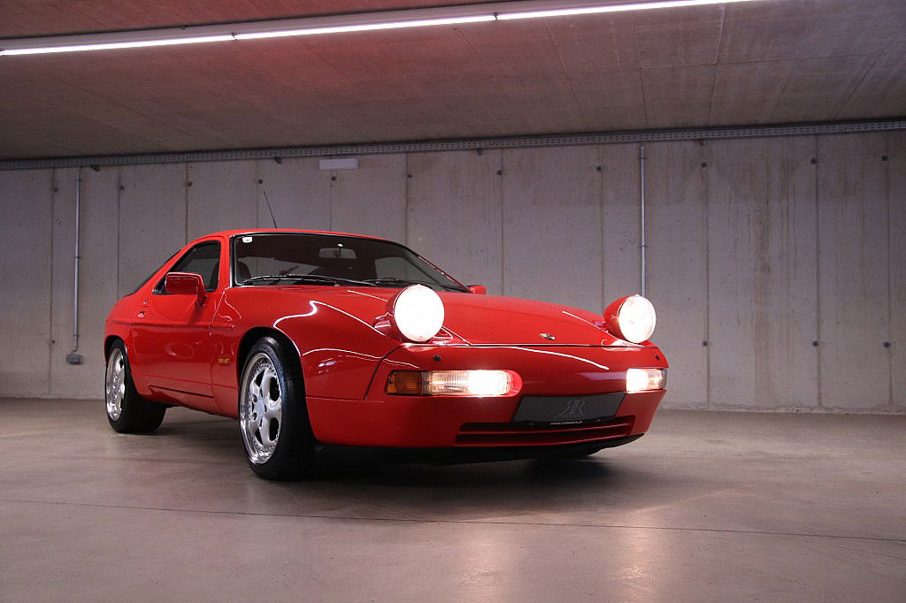 Porsche 928 GT