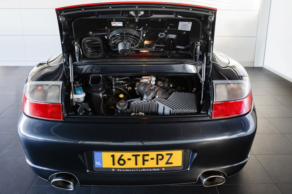Porsche 996.2 Carrera 4S