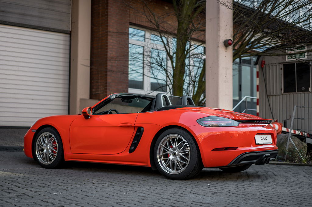 Porsche 718 Boxster S