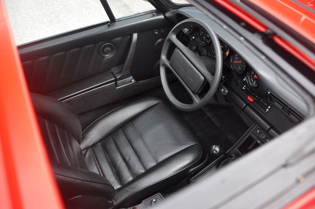 Porsche 911 Carrera 3.2