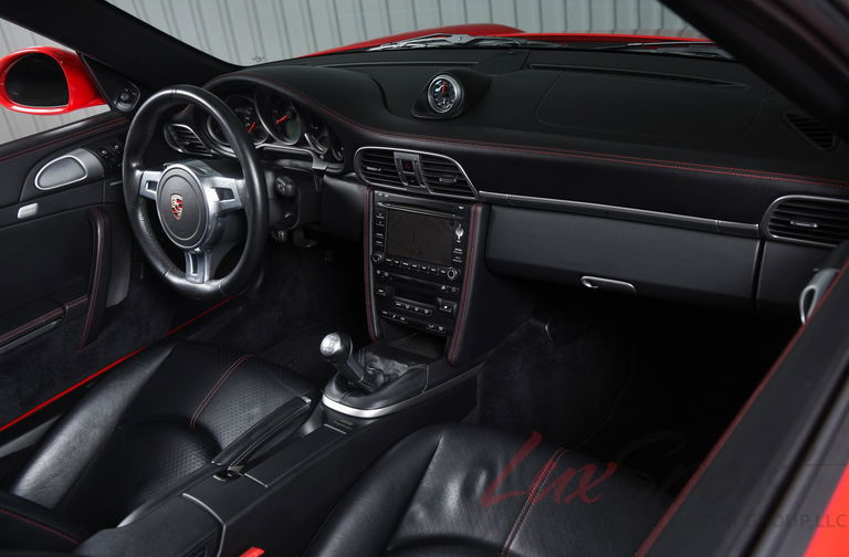 Porsche 997.2 Carrera GTS