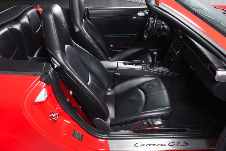 Porsche 997.2 Carrera GTS