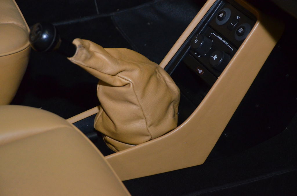 Porsche 911 Carrera 3.2 (US)