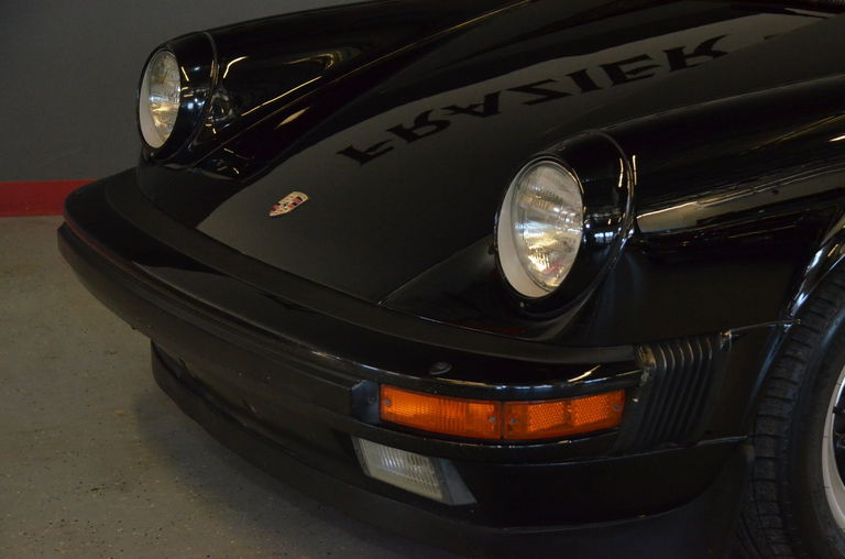 Porsche 911 Carrera 3.2 (US)