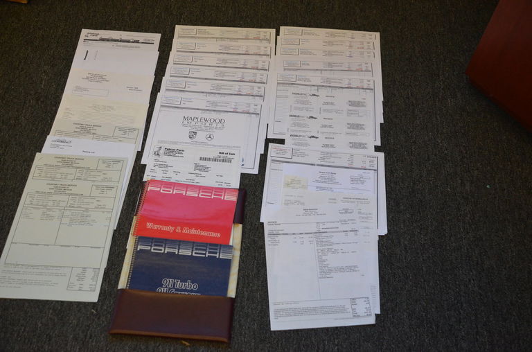 Porsche 911 Carrera 3.2 (US)