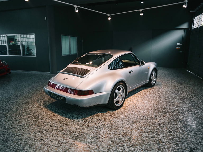 Porsche 964 Carrera 4 WTL