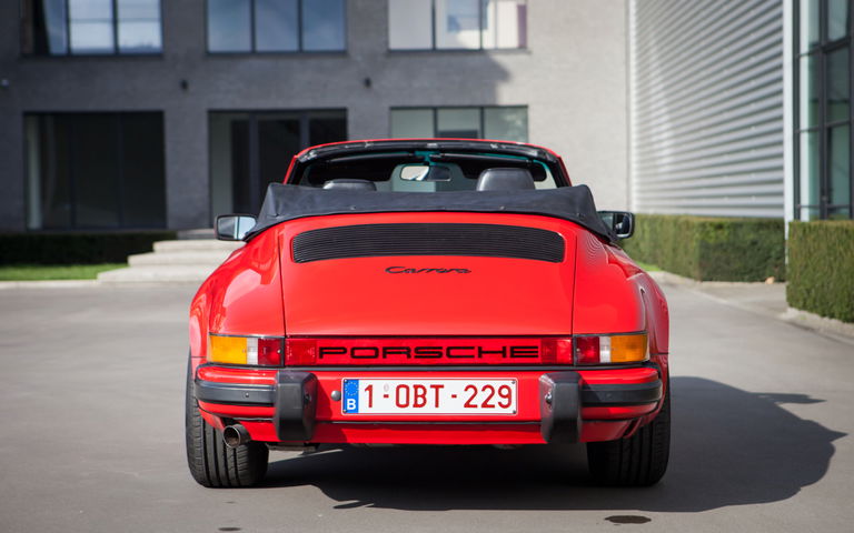 Porsche 911 Carrera 3.2
