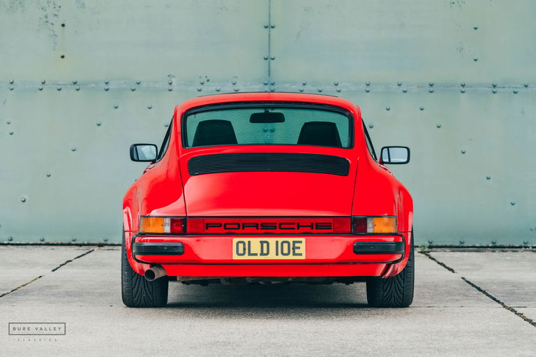 Porsche 911 Carrera 3.2