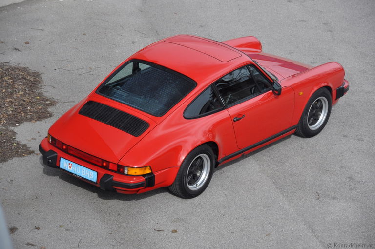Porsche 911 Carrera 3.2