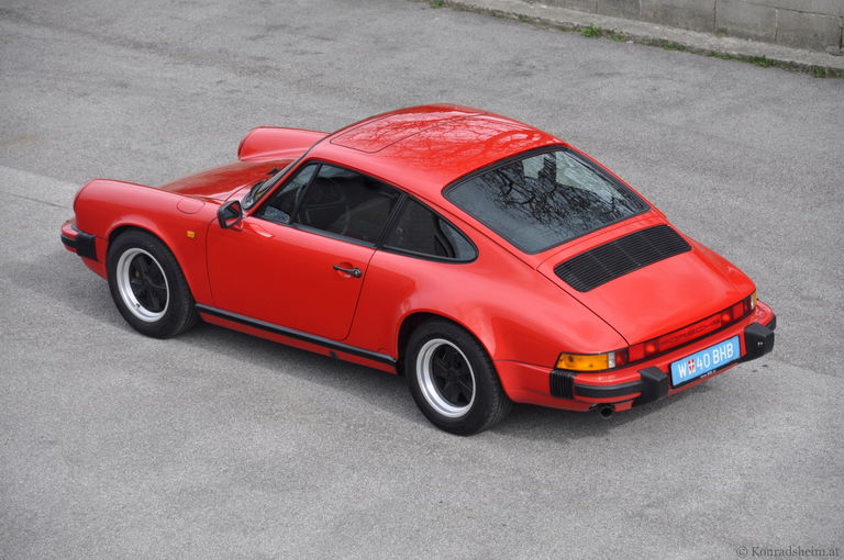 Porsche 911 Carrera 3.2