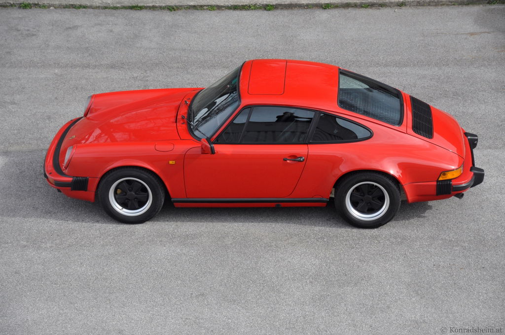 Porsche 911 Carrera 3.2