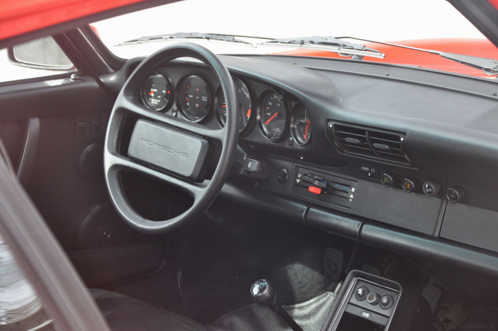 Porsche 911 Carrera 3.2