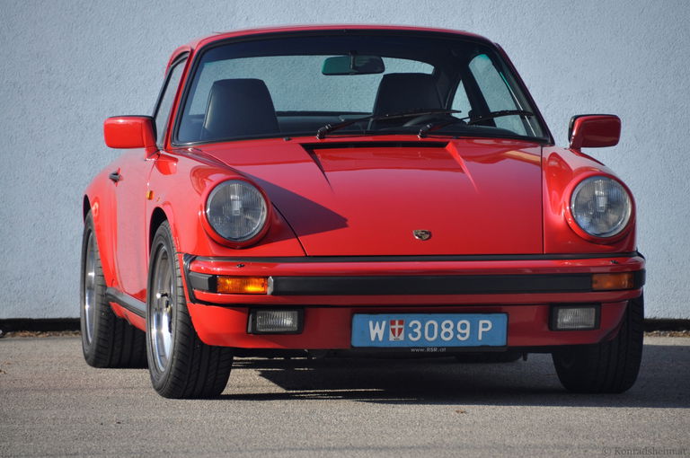Porsche 911 Carrera 3.2