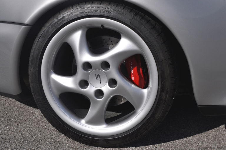 Porsche 993 Carrera 4S