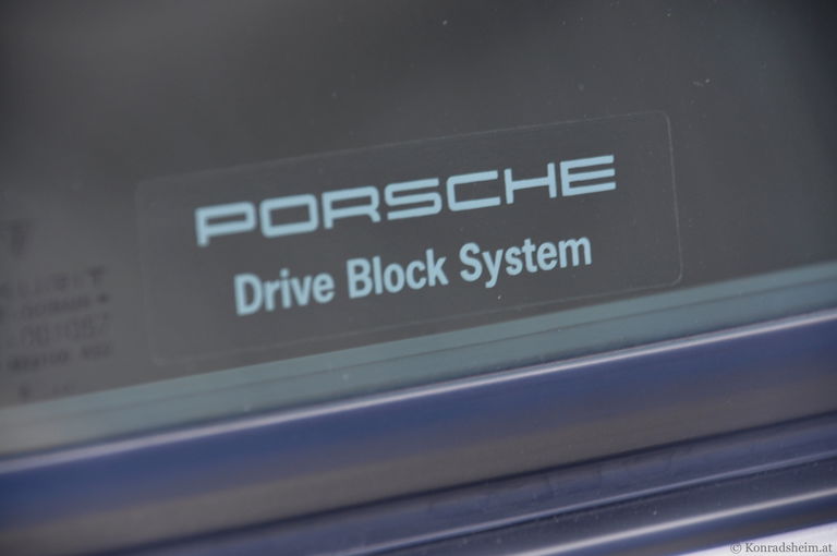 Porsche 993 Carrera 4S