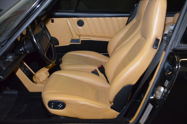 Porsche 911 Carrera 3.2 (US)