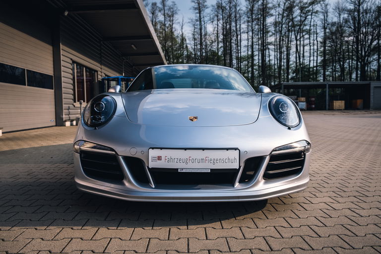 Porsche 991 Carrera GTS