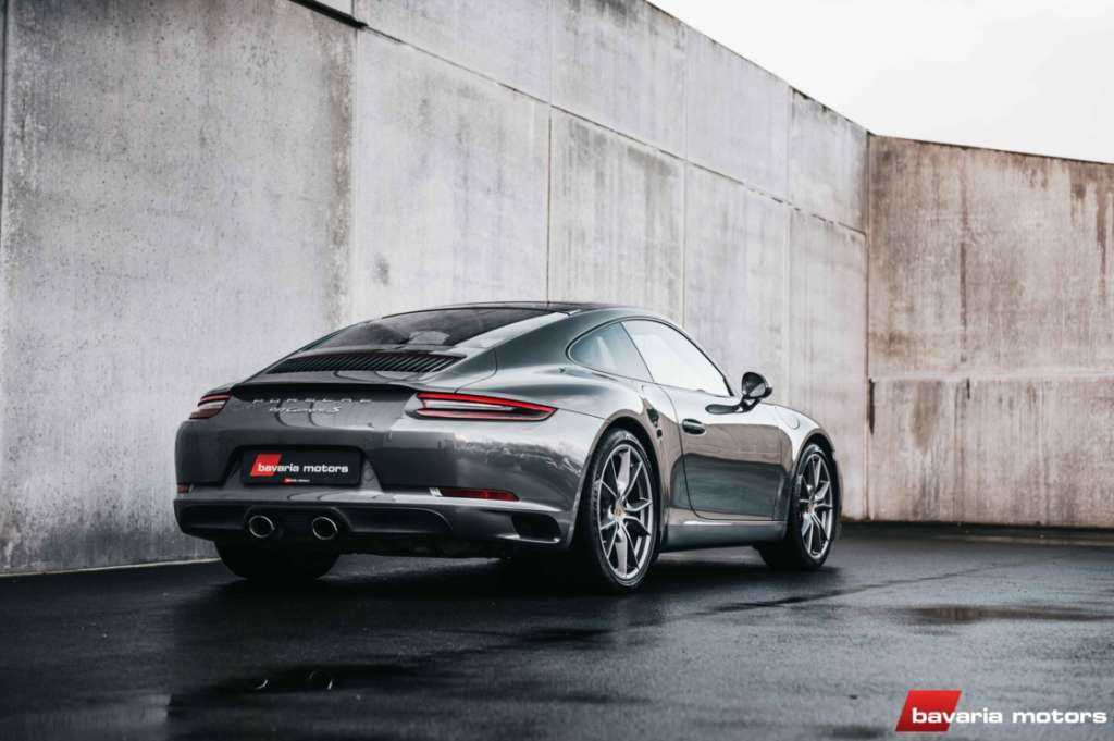 Порше carrera s