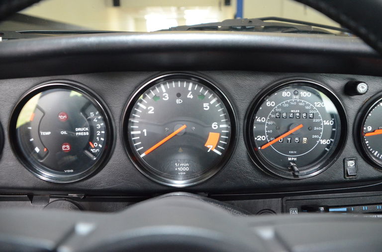 Porsche 911 Carrera 3.2