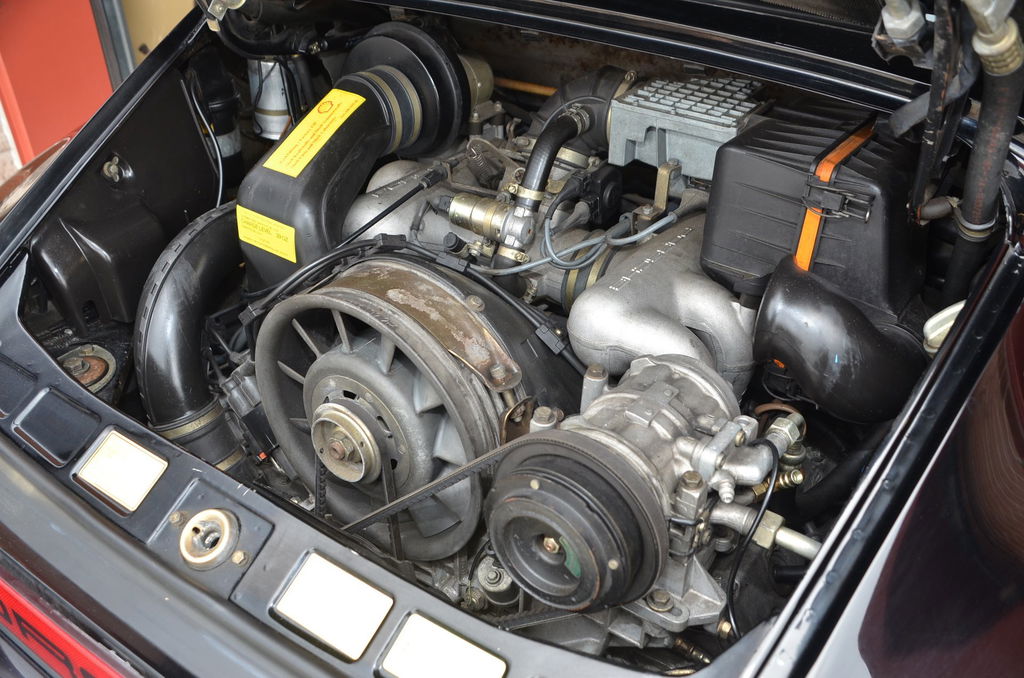 Porsche 911 Carrera 3.2