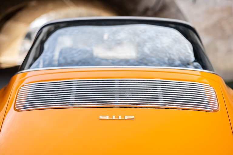 Porsche 911 E