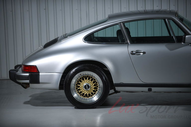 Porsche 911 SC