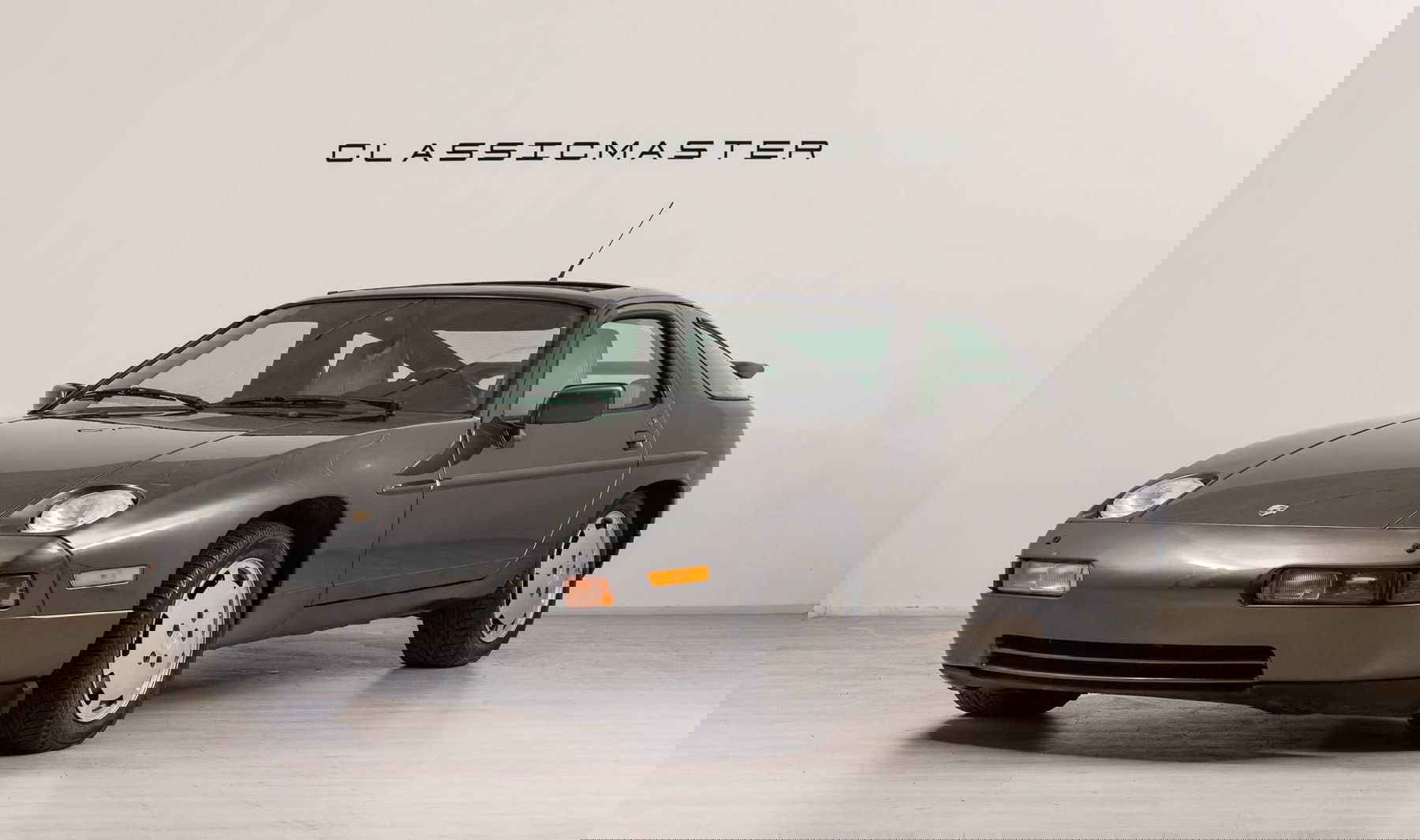 Porsche 928 S4
