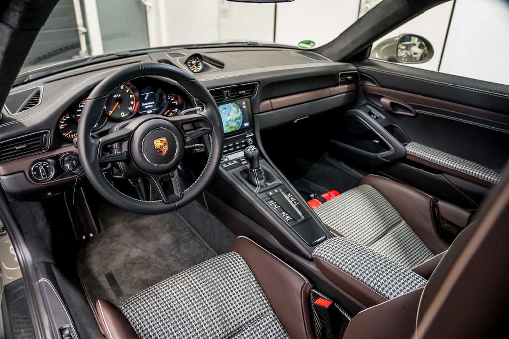 Porsche 991 GT3 Touring